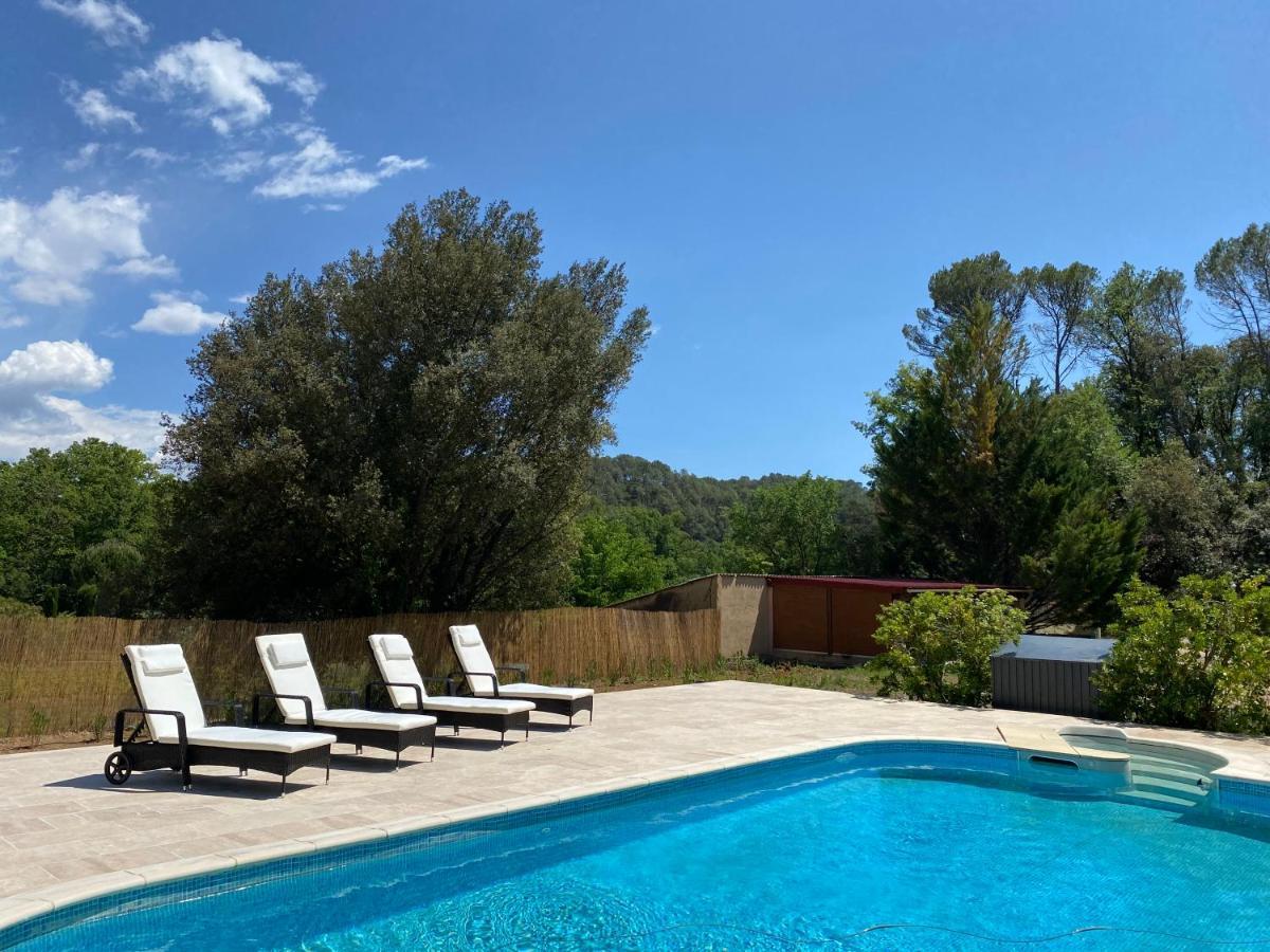 Bed and Breakfast L'Eveil En Provence Entrecasteaux Exteriér fotografie